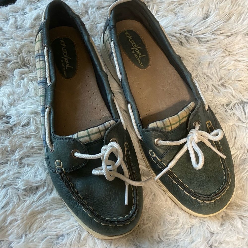 Oliver from Naturalizer Green Leather White Detail Comfy Preppy Top Siders Sz 7